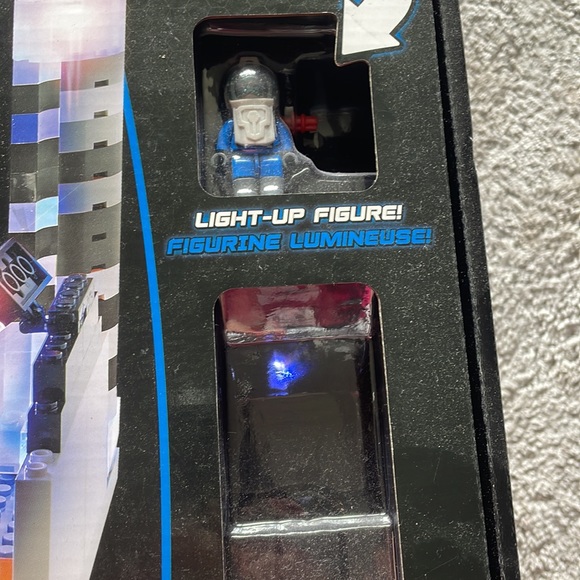 Mission Mars Mission Control Light Up Lego Set - Picture 3 of 6